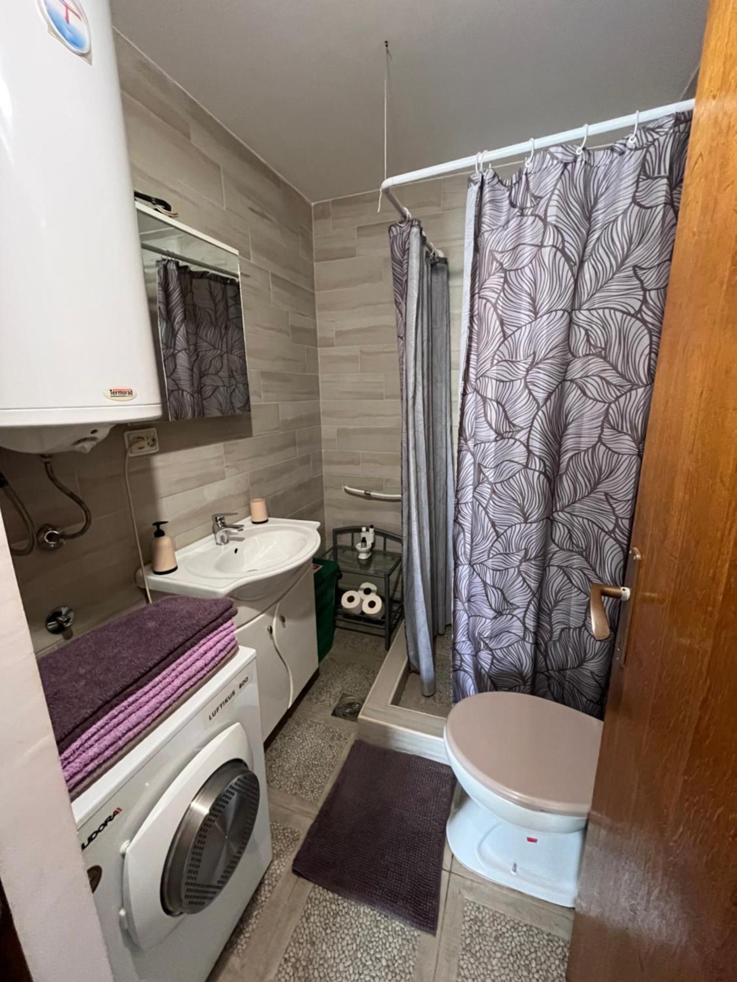 Stan Na Dan Loznica Appartement Buitenkant foto